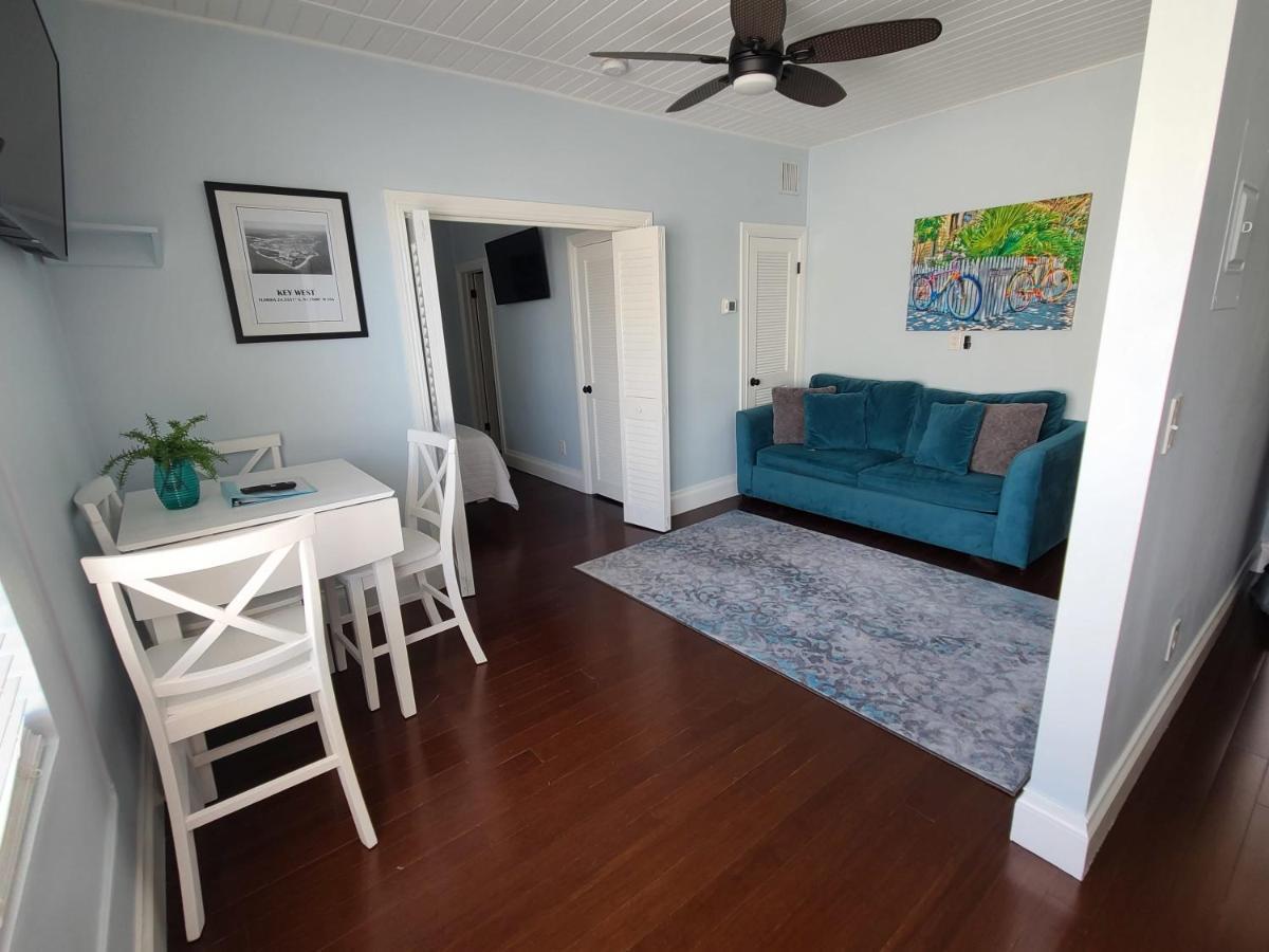 Duval Street Suite W Parking And Pool Key West Eksteriør bilde