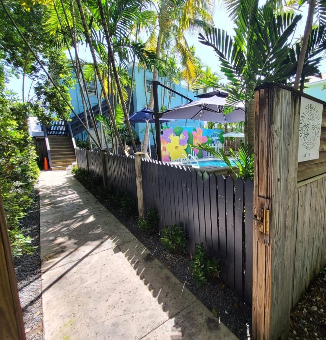 Duval Street Suite W Parking And Pool Key West Eksteriør bilde