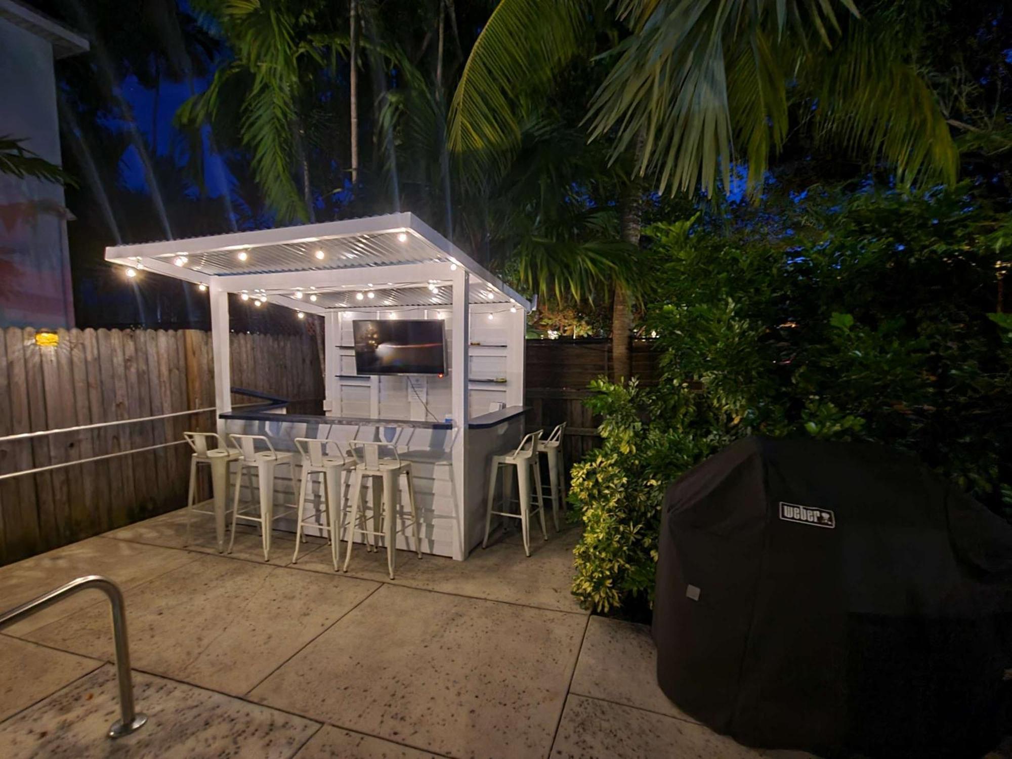 Duval Street Suite W Parking And Pool Key West Eksteriør bilde
